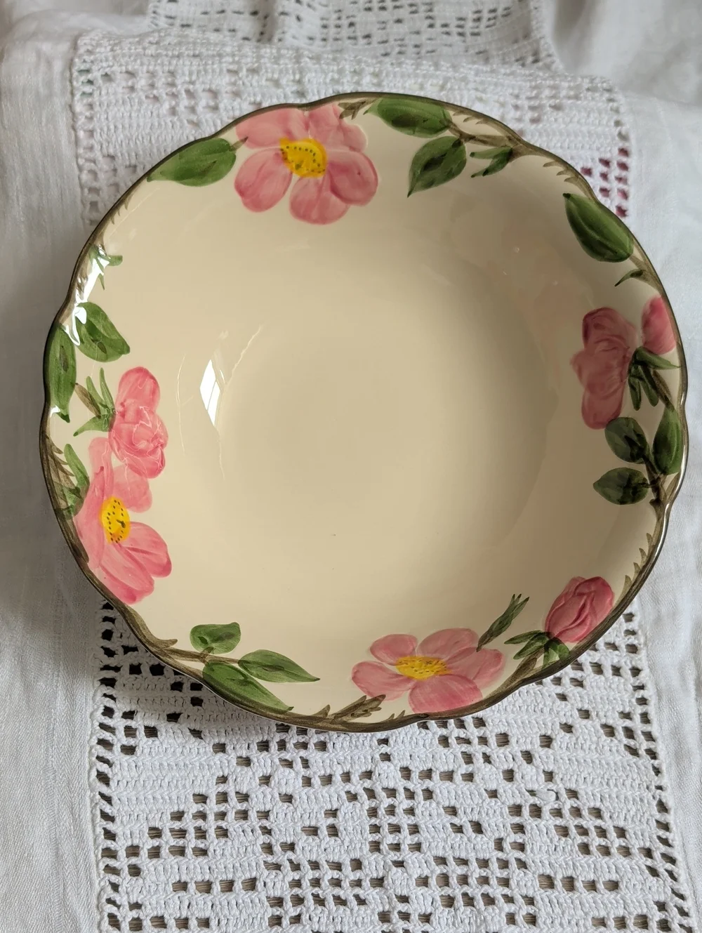 Franciscan Earthenware Desert Rose Serving Bowl